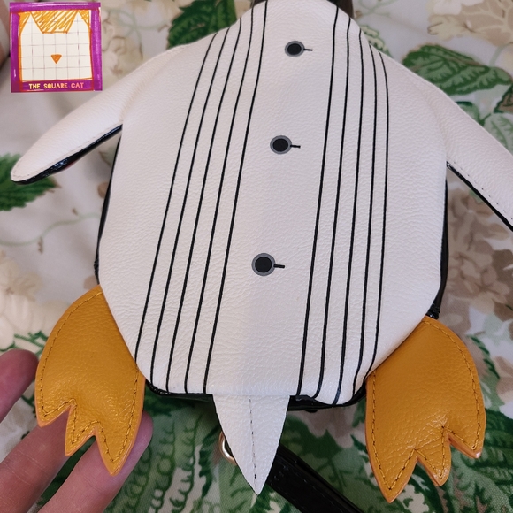 MR. Bond the ADORABLE PENGUIN! cute BJ wristlet! - Picture 11 of 13